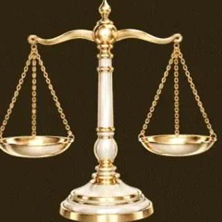 Balance scale — Golden Crown